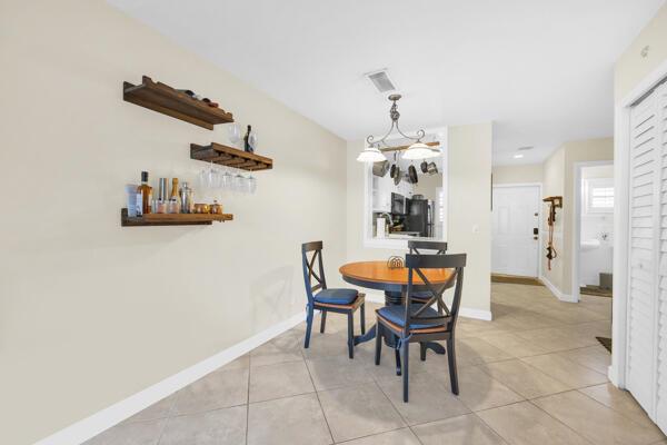 412 N Cypress 15 Drive 15