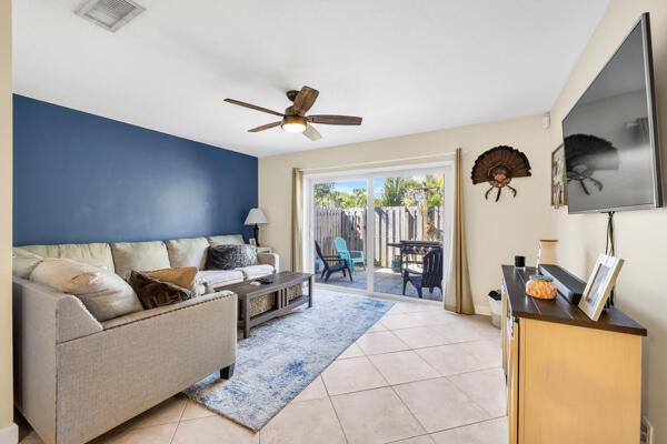 412 N Cypress 15 Drive 15