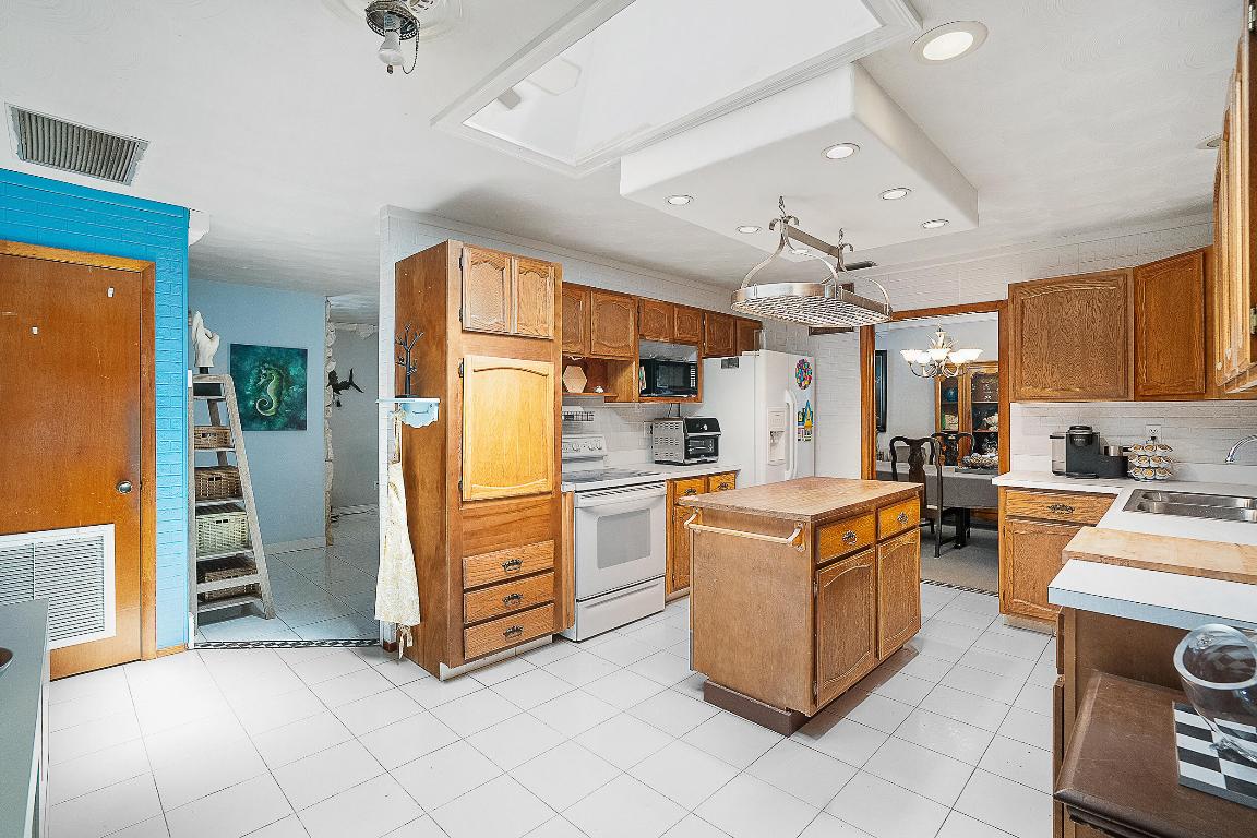 5226 SE Orange Street