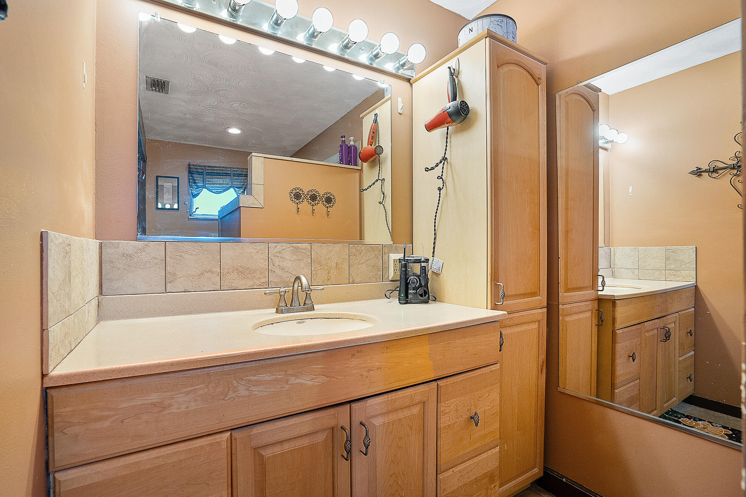 5226 SE Orange Street