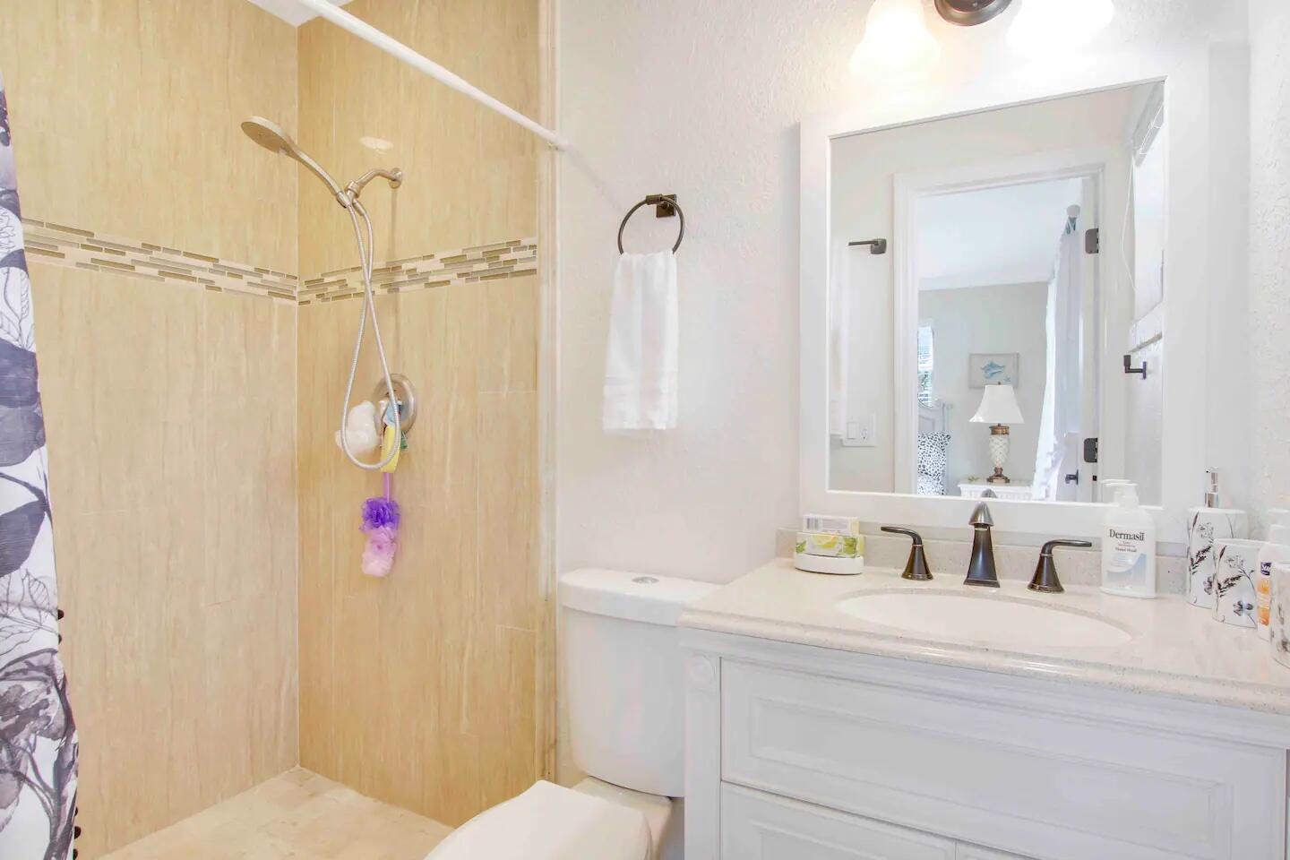 19185 SE Homewood Avenue