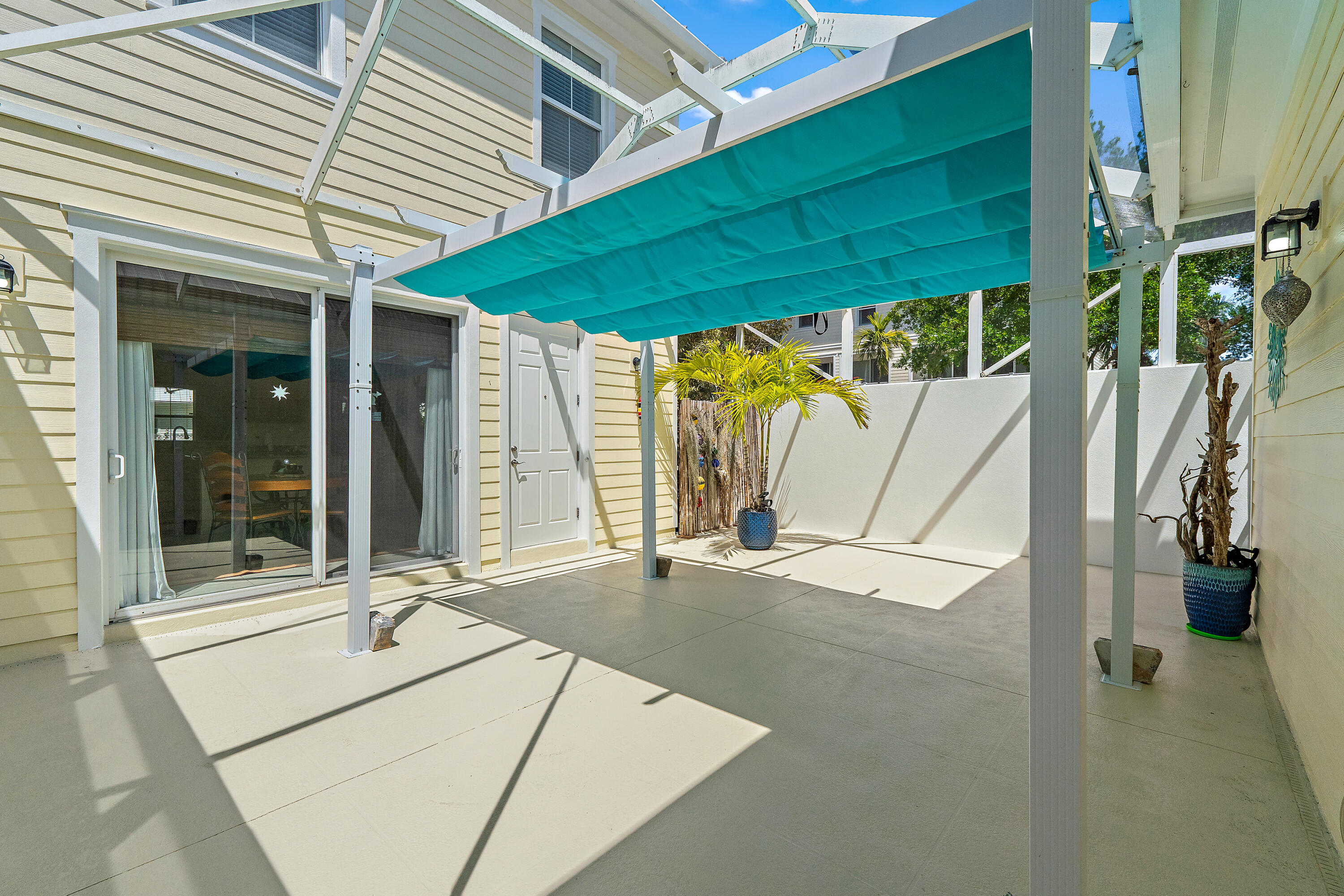 1302 Sunshine Drive