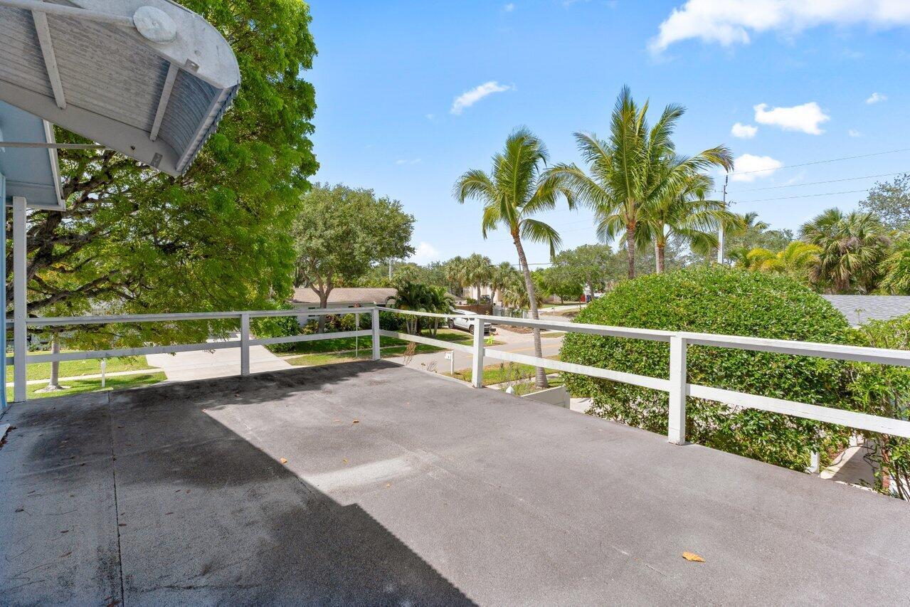 7 Willow Road