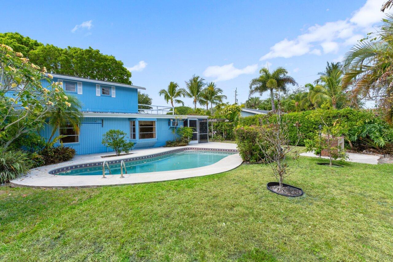7 Willow Road