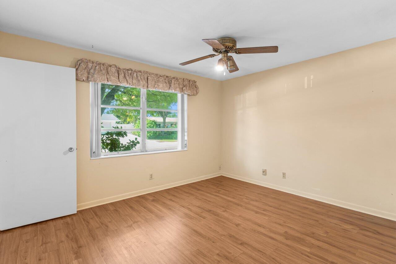 7 Willow Road
