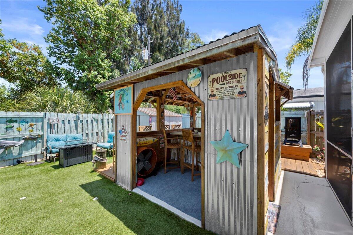 7369 SE Eagle Avenue