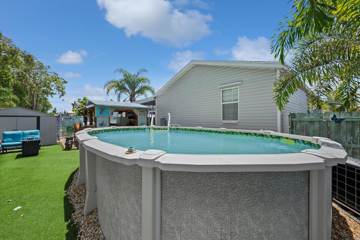 7369 SE Eagle Avenue