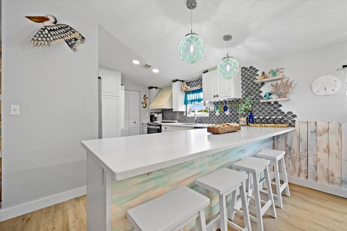 7369 SE Eagle Avenue