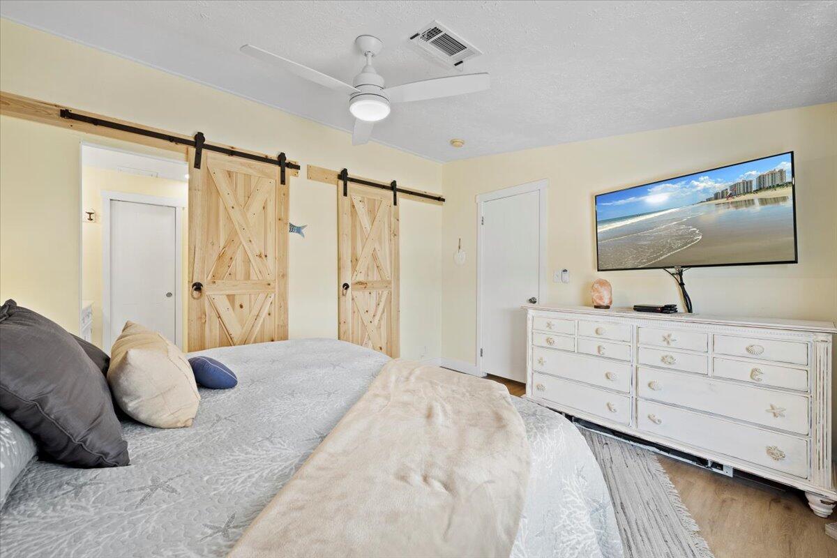 7369 SE Eagle Avenue