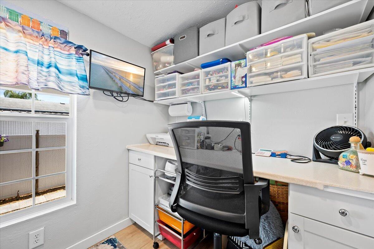 7369 SE Eagle Avenue