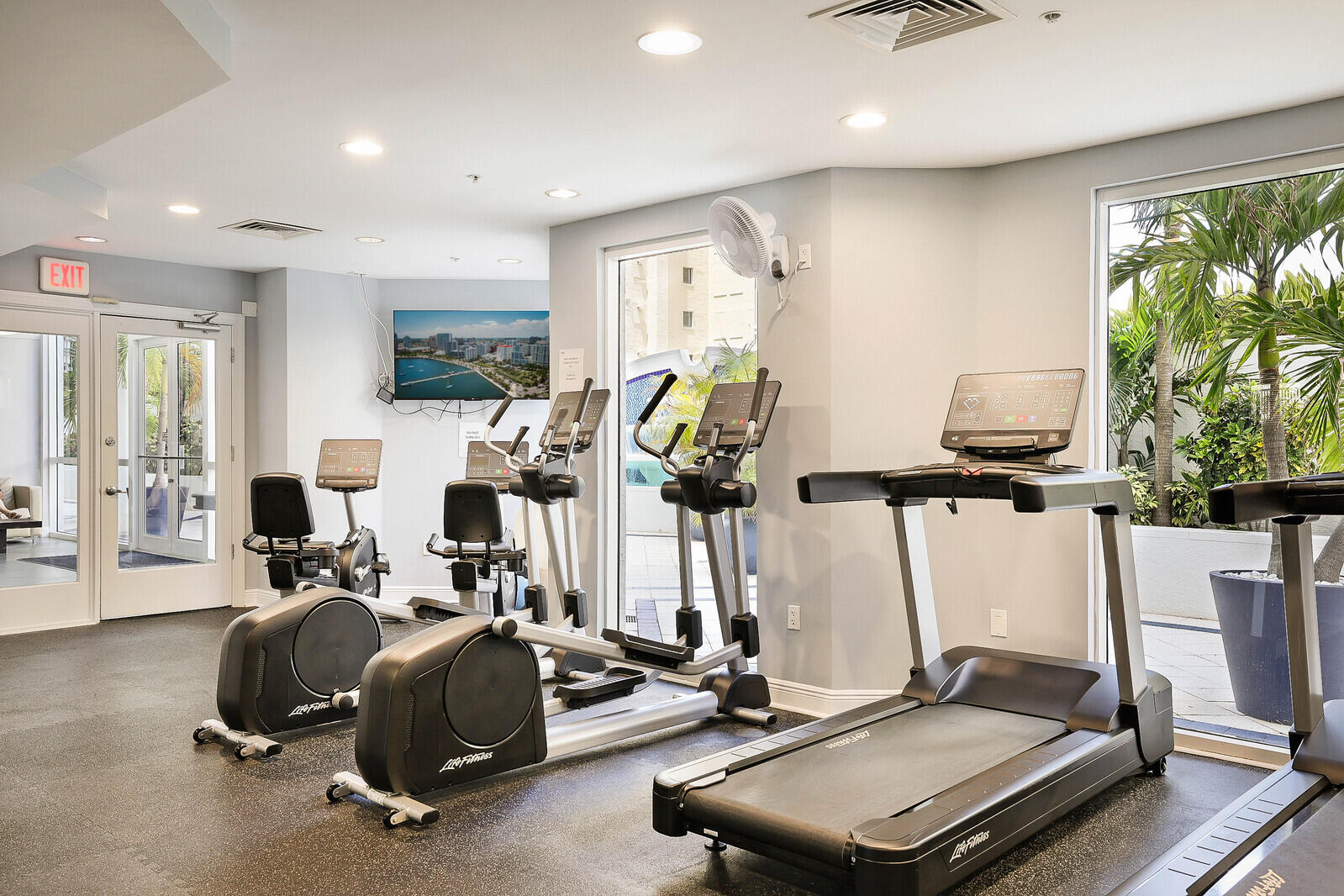 255 Evernia 1115 Street 1115
