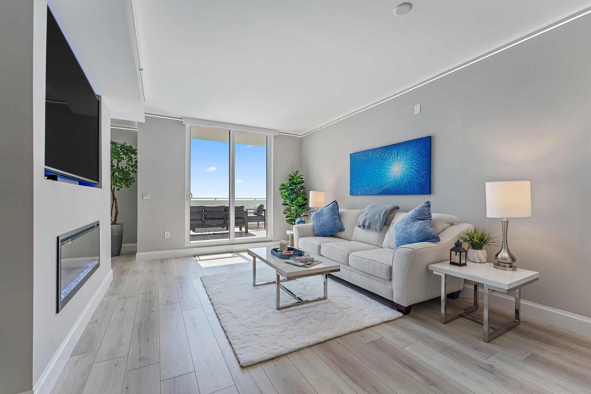 255 Evernia 1115 Street 1115