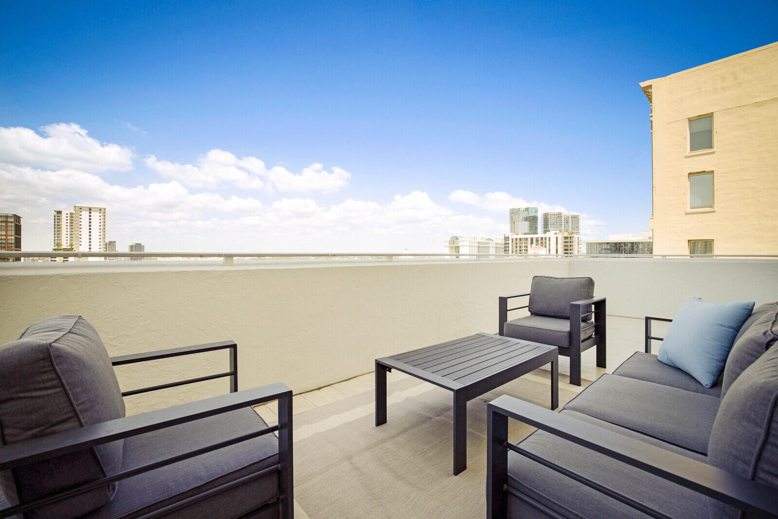 255 Evernia 1115 Street 1115