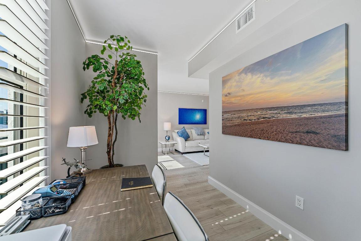 255 Evernia 1115 Street 1115