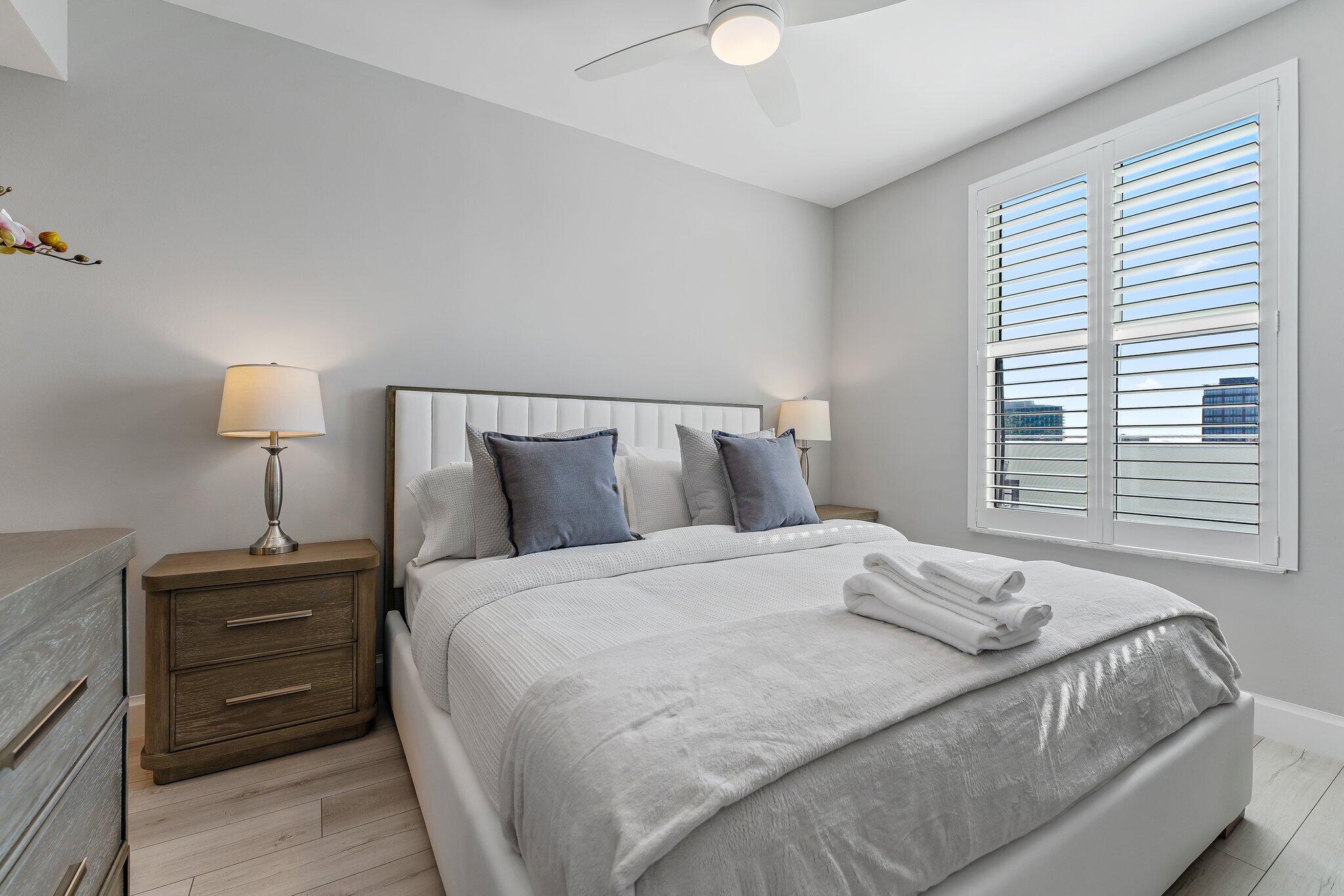 255 Evernia 1115 Street 1115