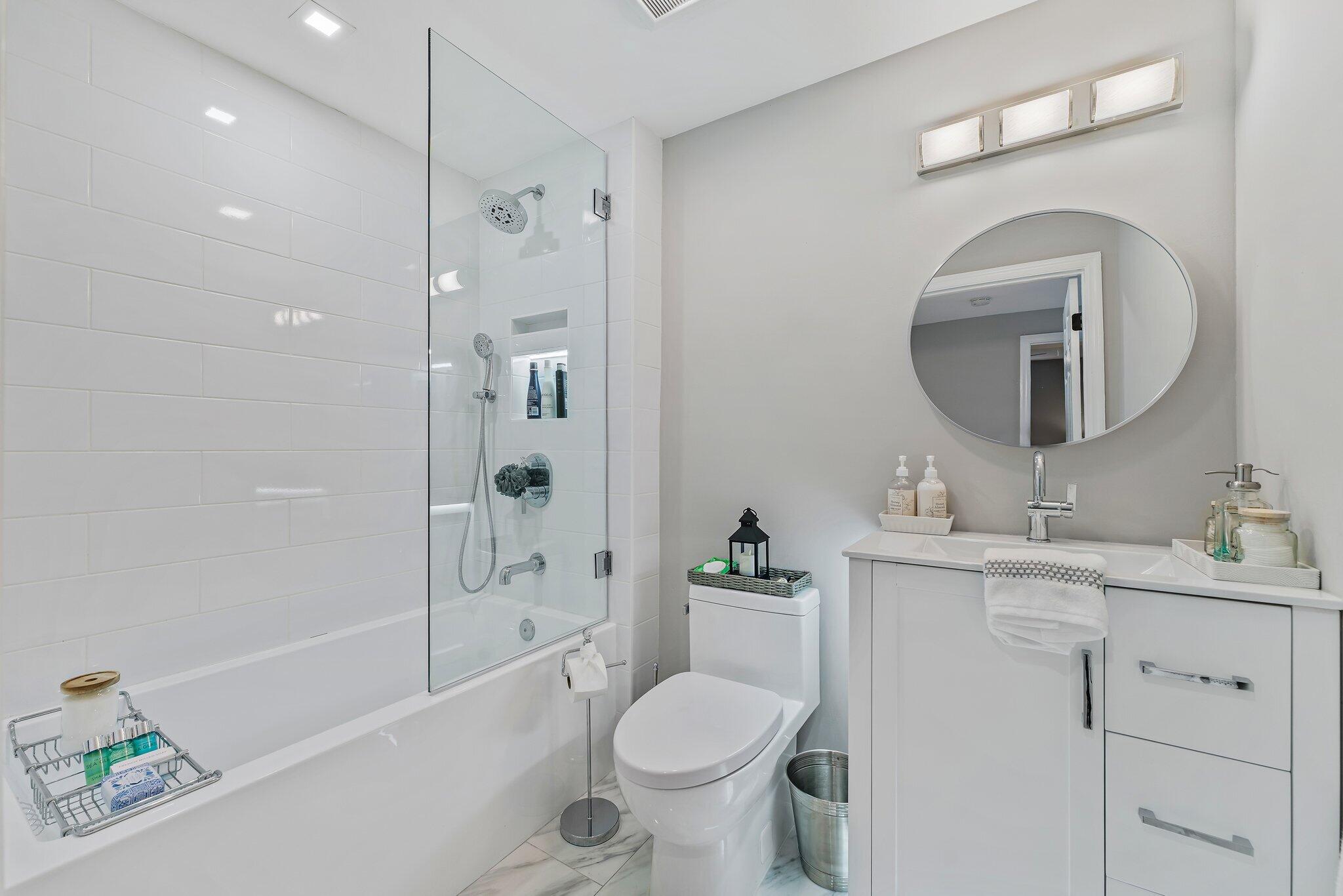 255 Evernia 1115 Street 1115