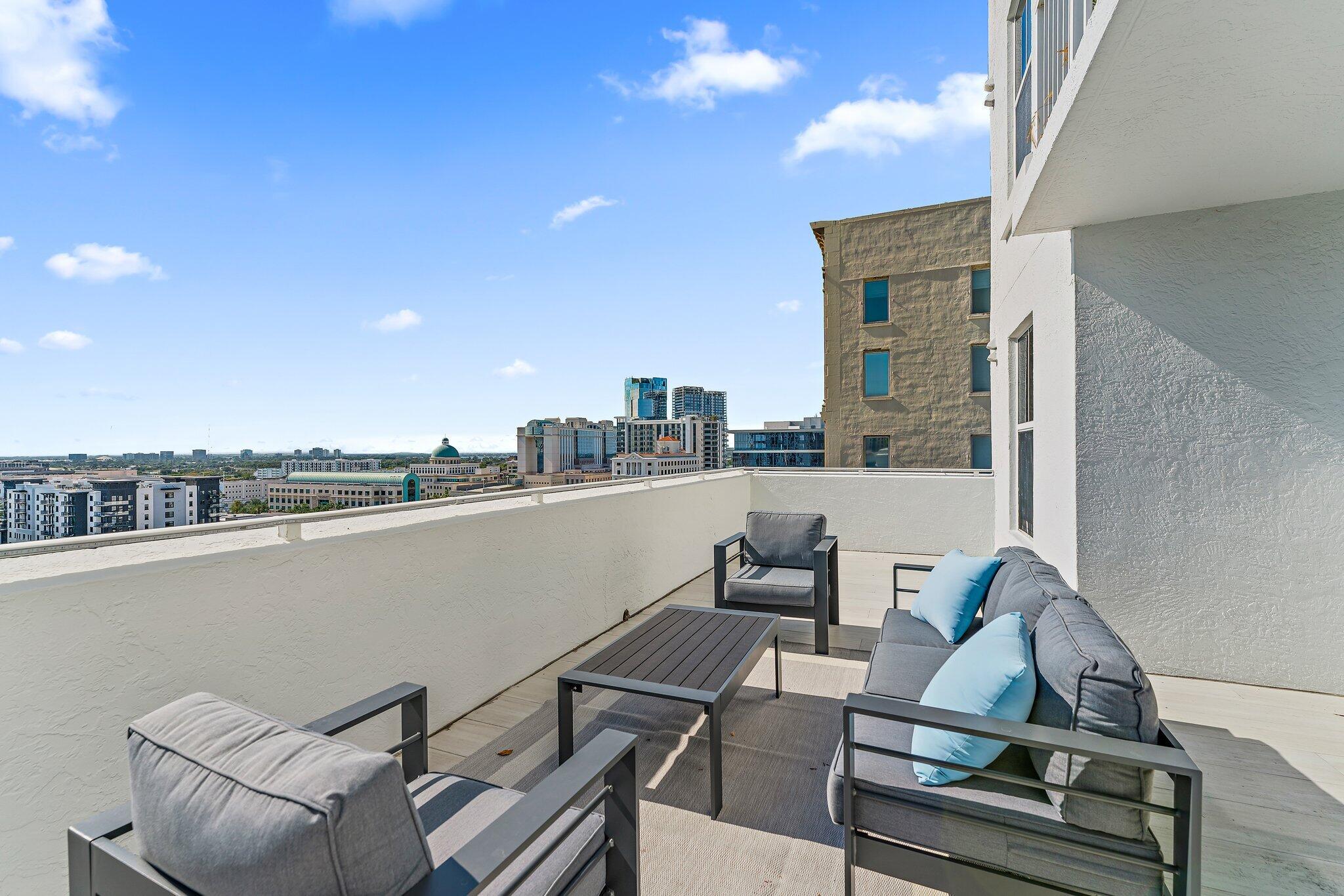 255 Evernia 1115 Street 1115