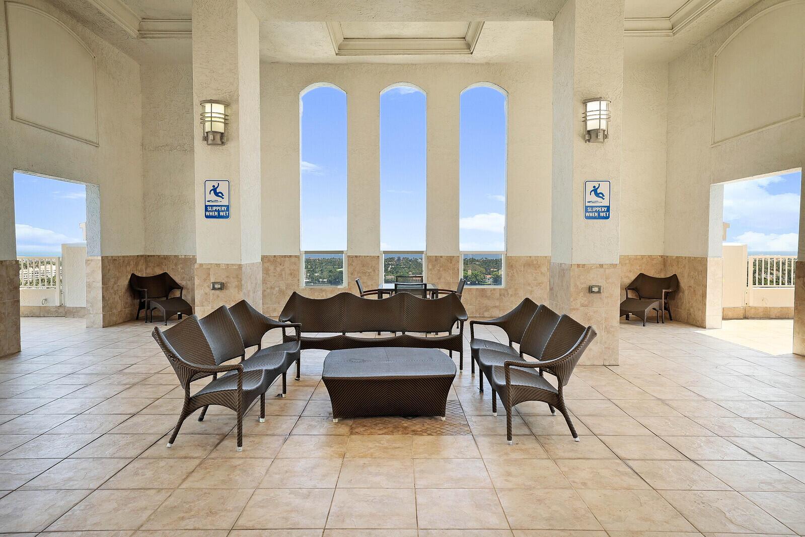 255 Evernia 1115 Street 1115