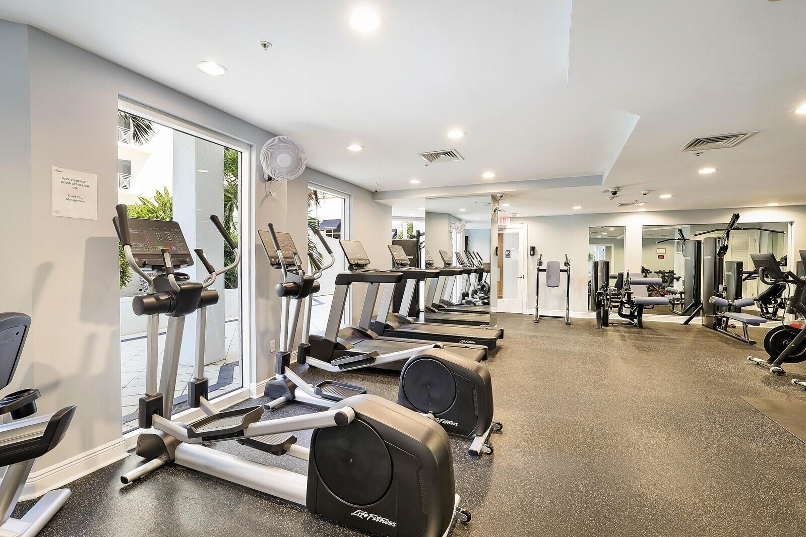 255 Evernia 1115 Street 1115