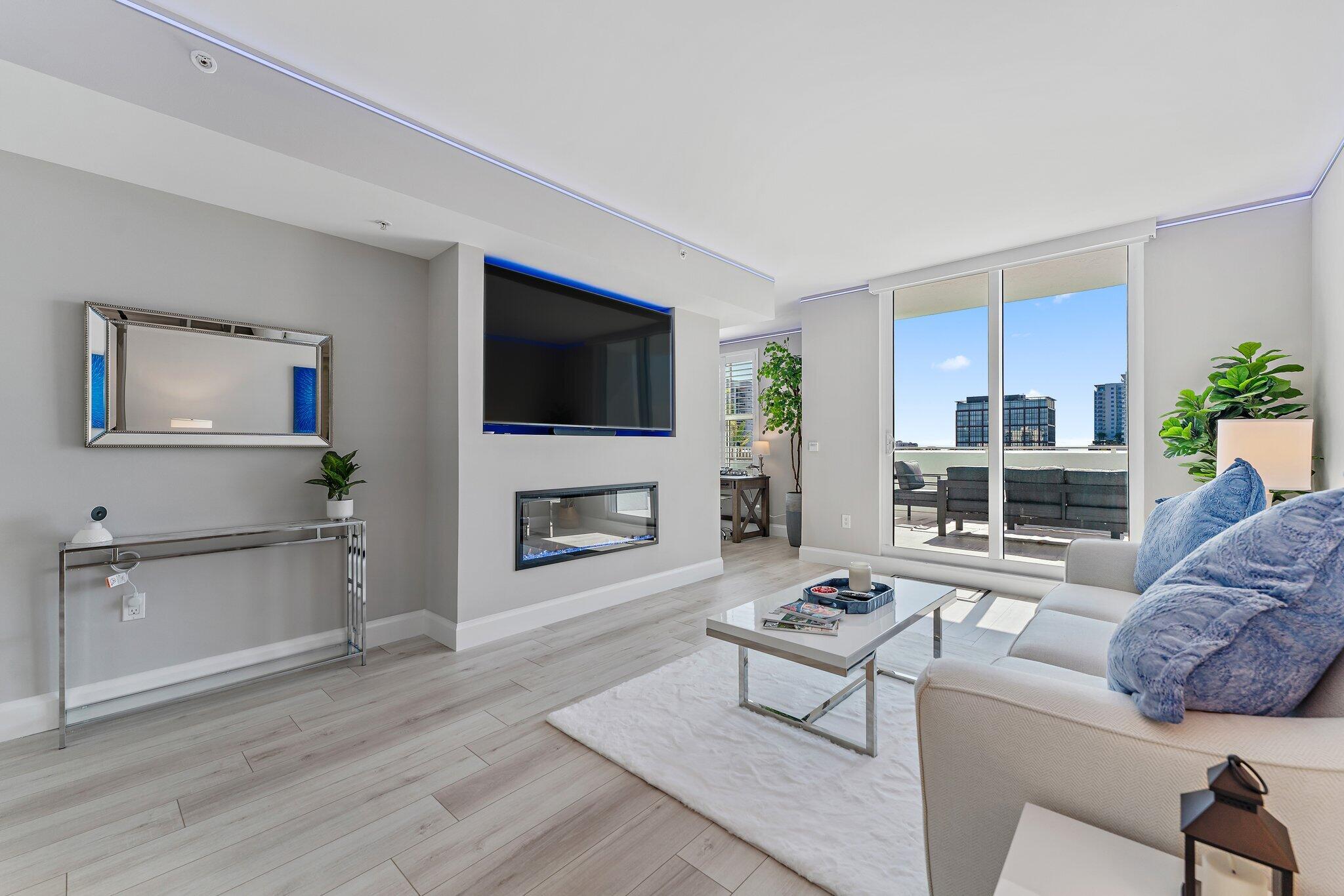 255 Evernia 1115 Street 1115