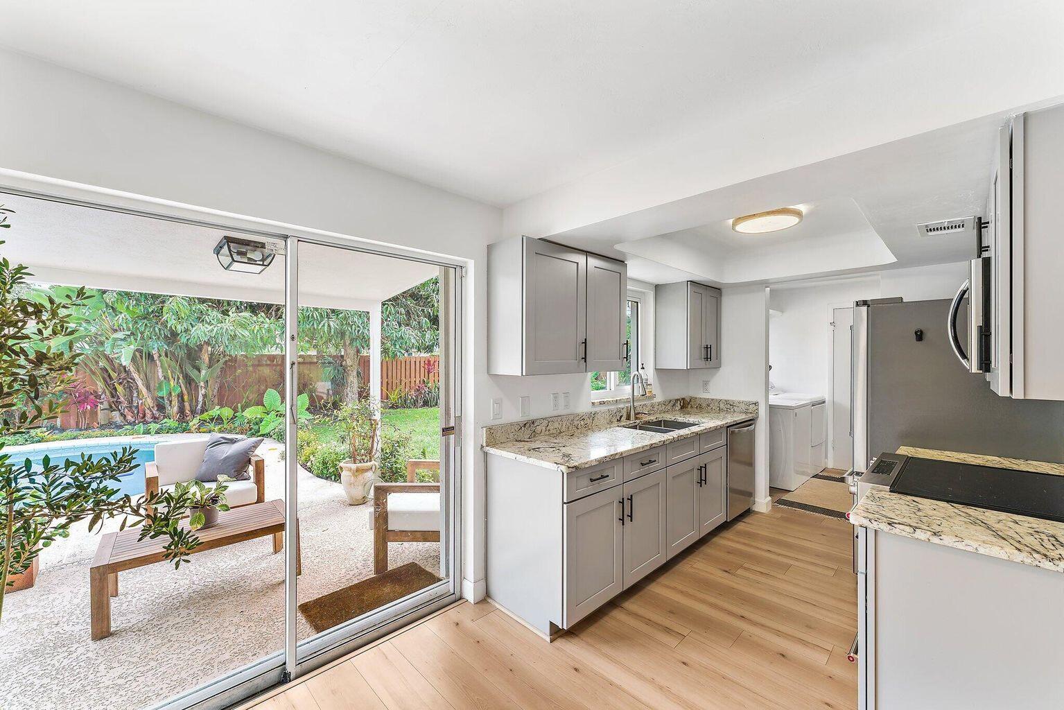 12 Pineview Road