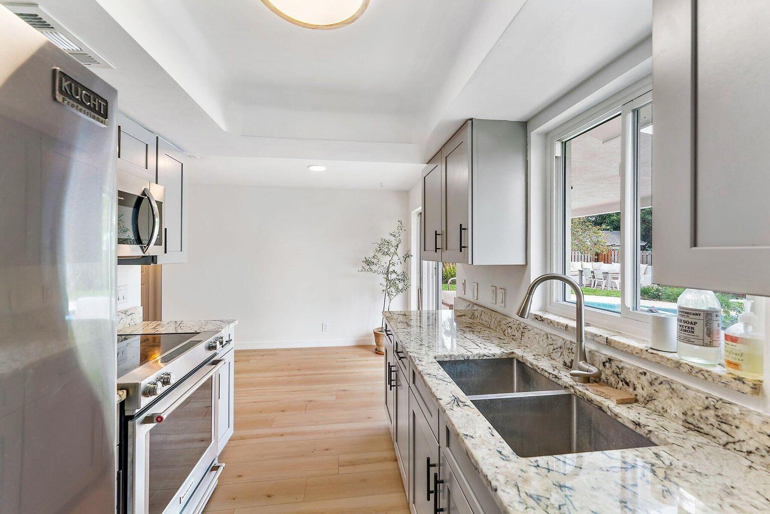 12 Pineview Road