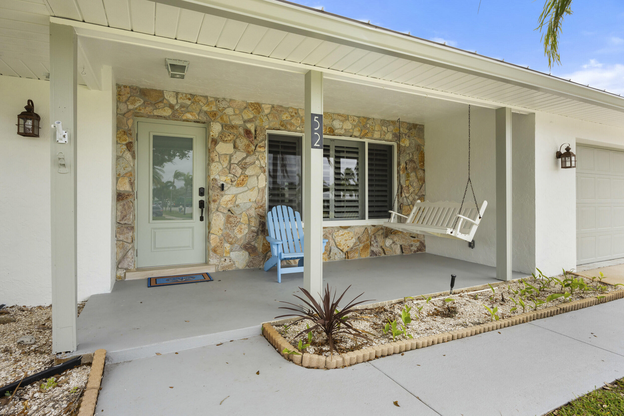 52 Pinehill Trail E