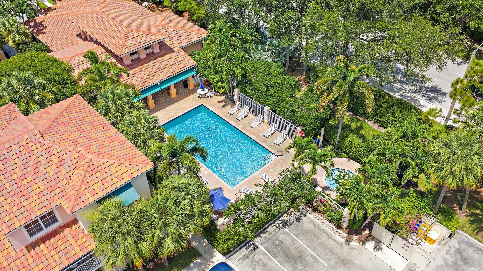 1209 Main Street 304