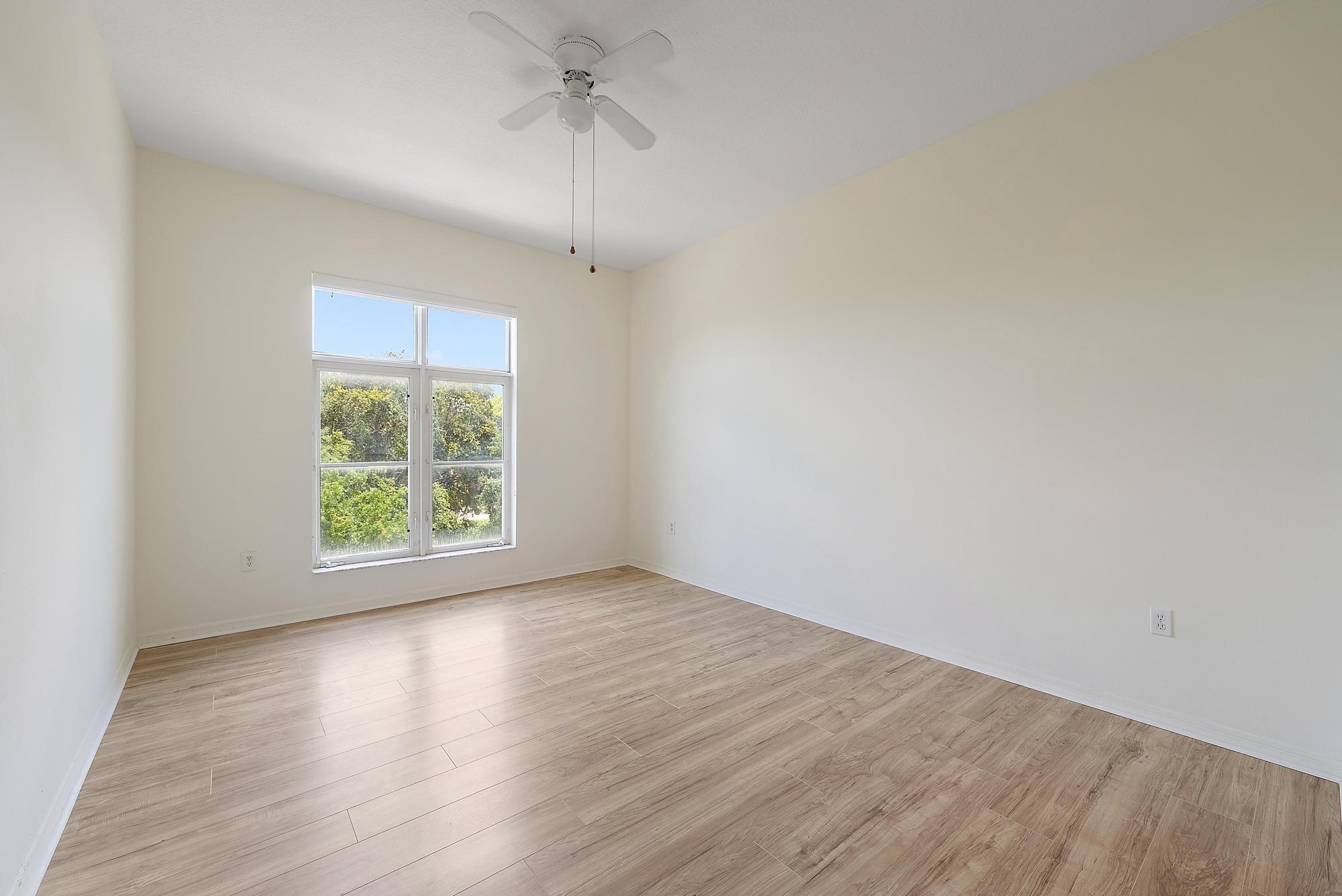 1209 Main Street 304