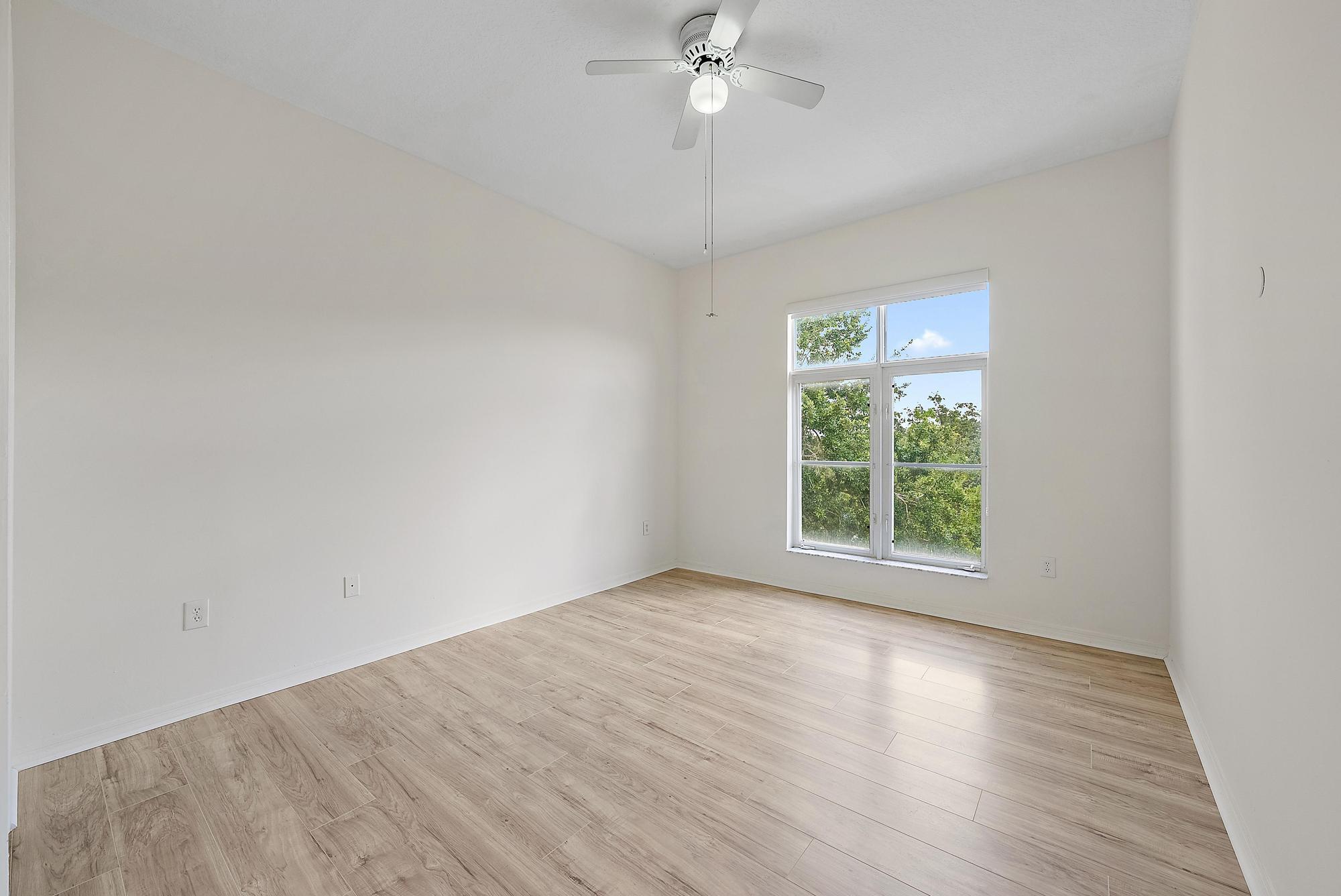 1209 Main Street 304