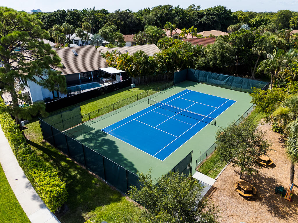 2838 Bayonne Drive