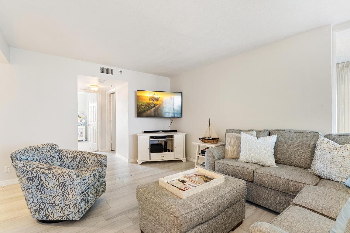 19800 Sandpointe Bay Drive 407