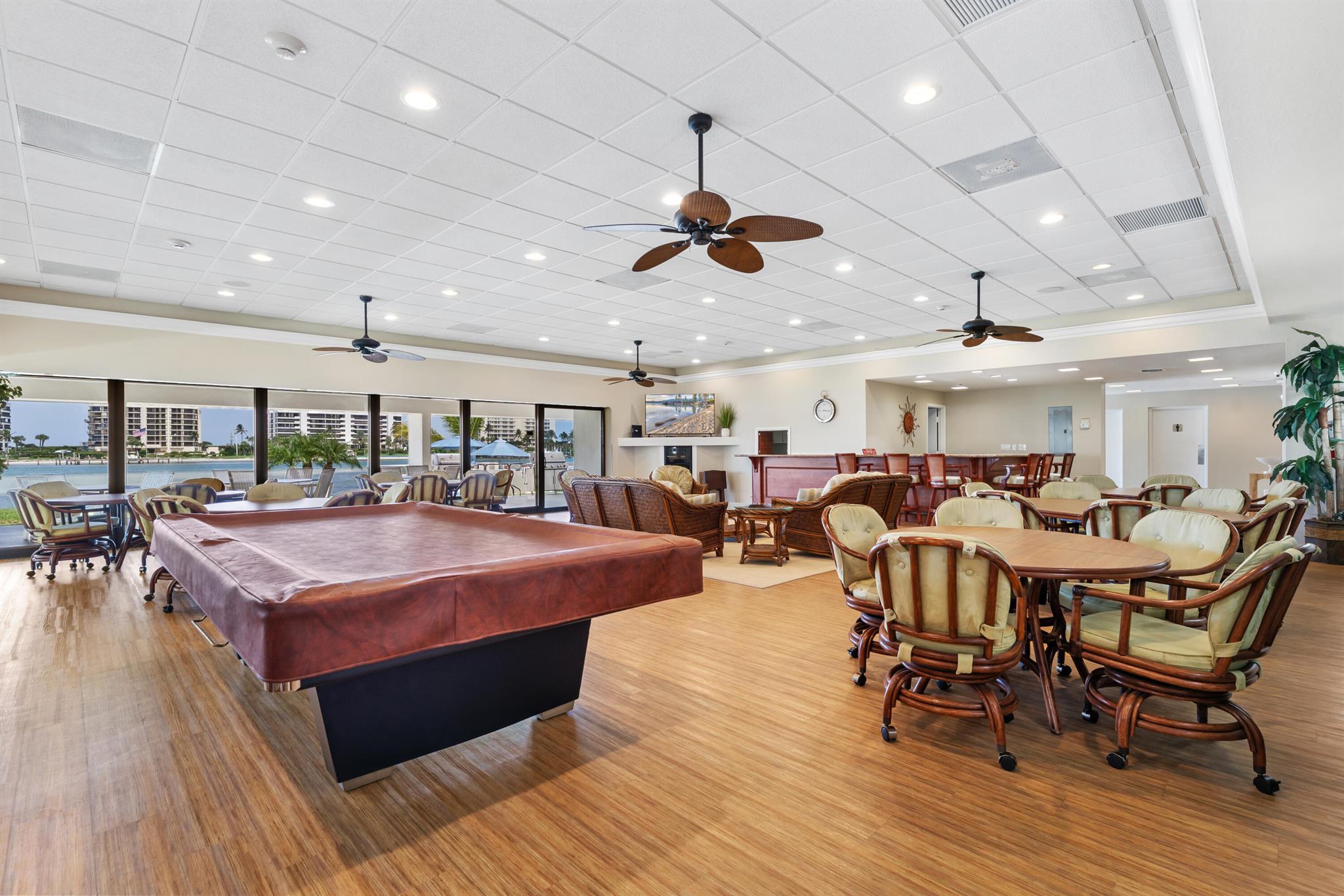 19800 Sandpointe Bay Drive 407