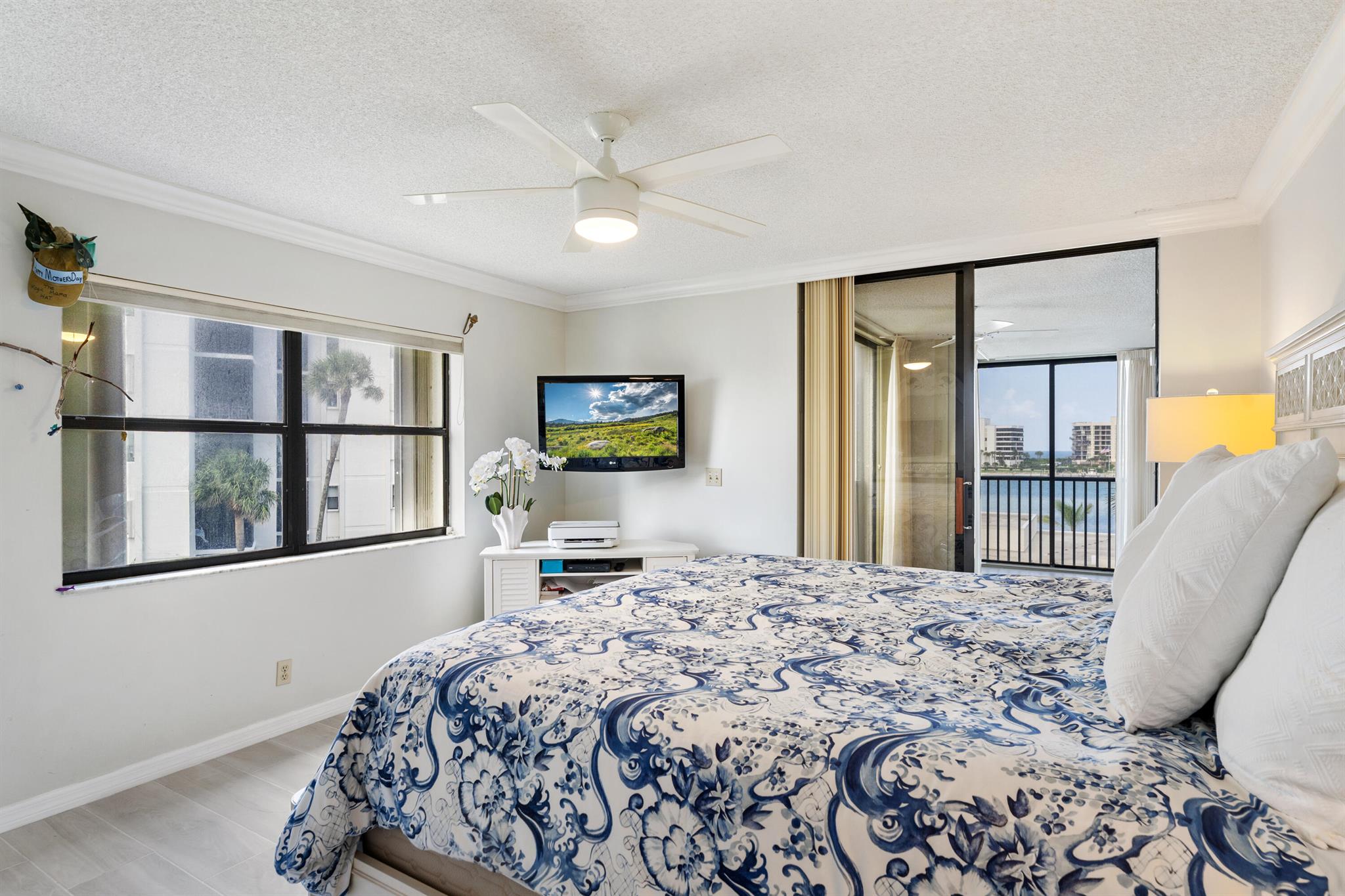 19800 Sandpointe Bay Drive 407