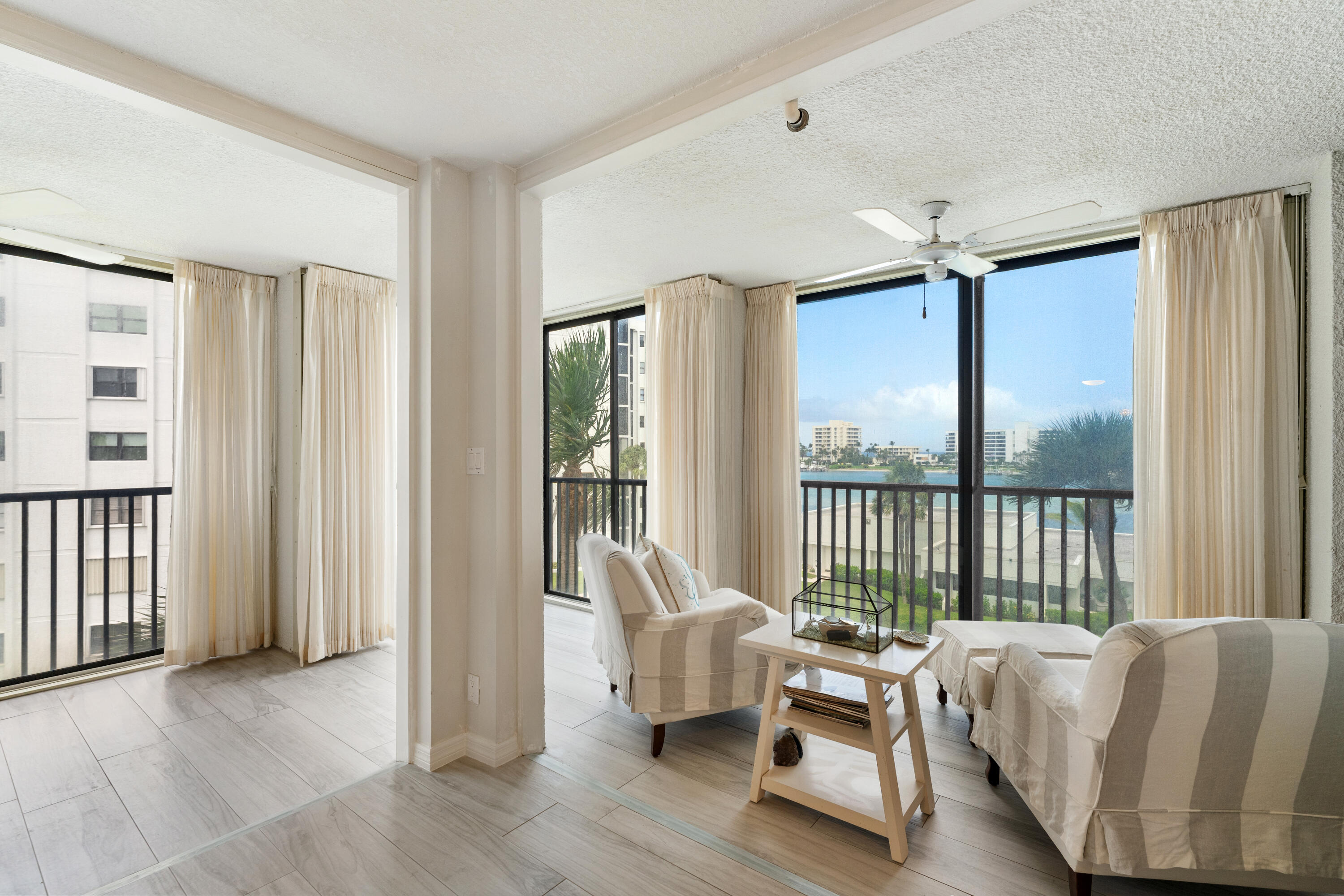 19800 Sandpointe Bay Drive 407