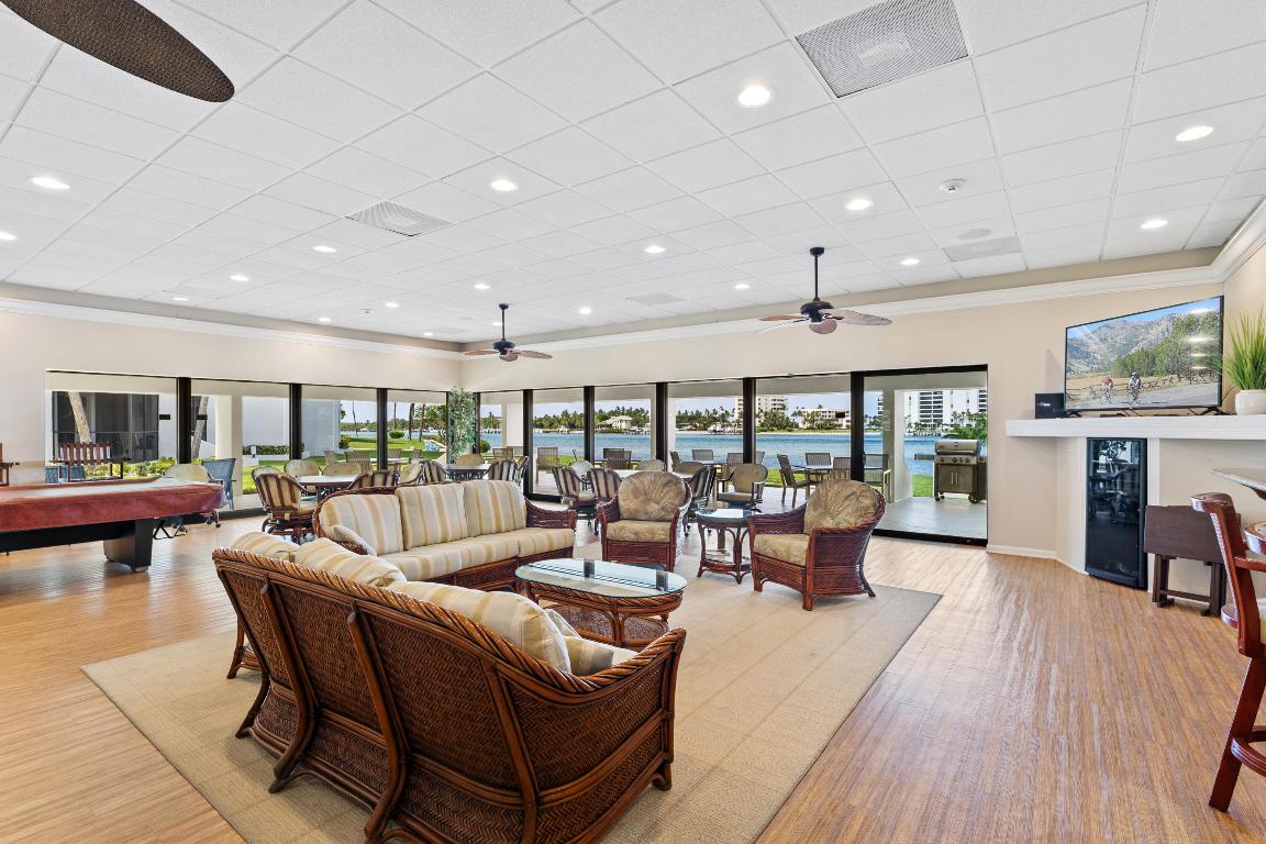 19800 Sandpointe Bay Drive 407