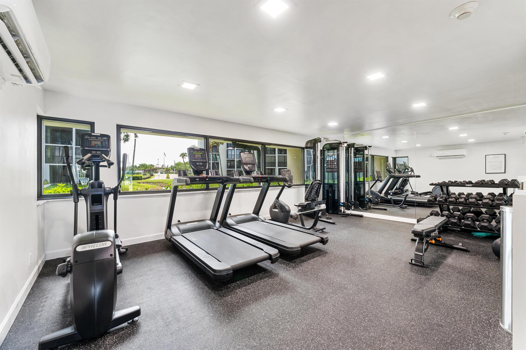 19800 Sandpointe Bay Drive 407