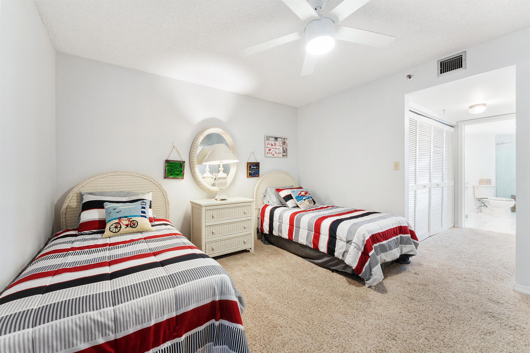 19800 Sandpointe Bay Drive 407