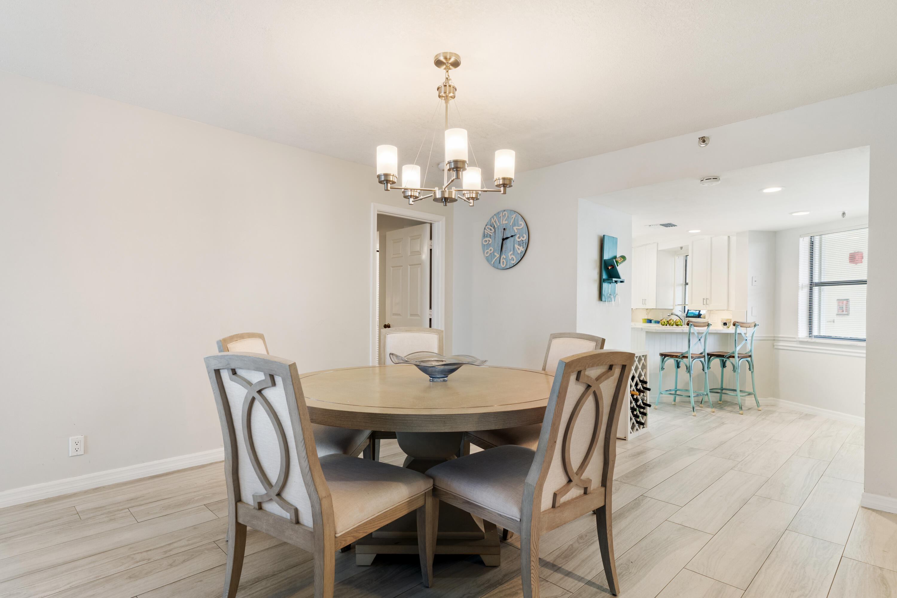 19800 Sandpointe Bay Drive 407