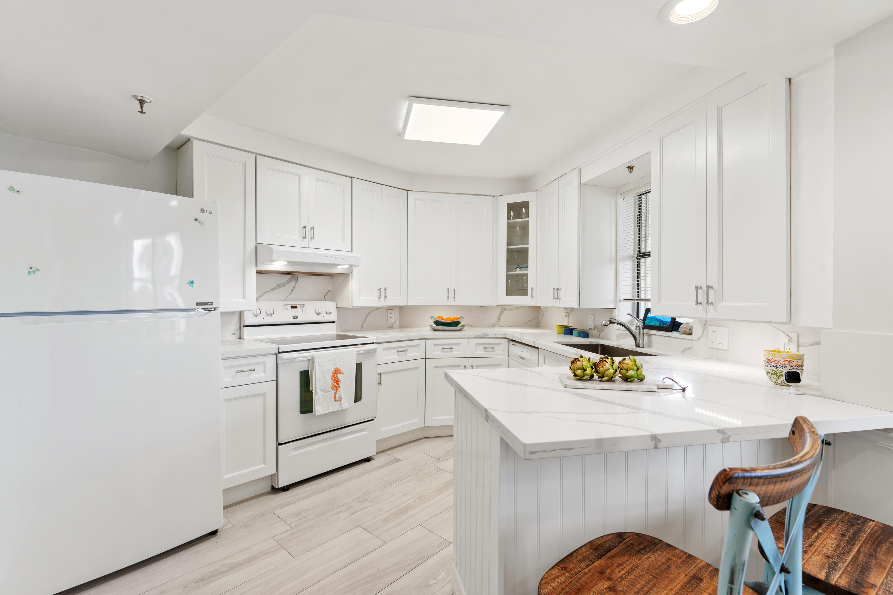 19800 Sandpointe Bay Drive 407