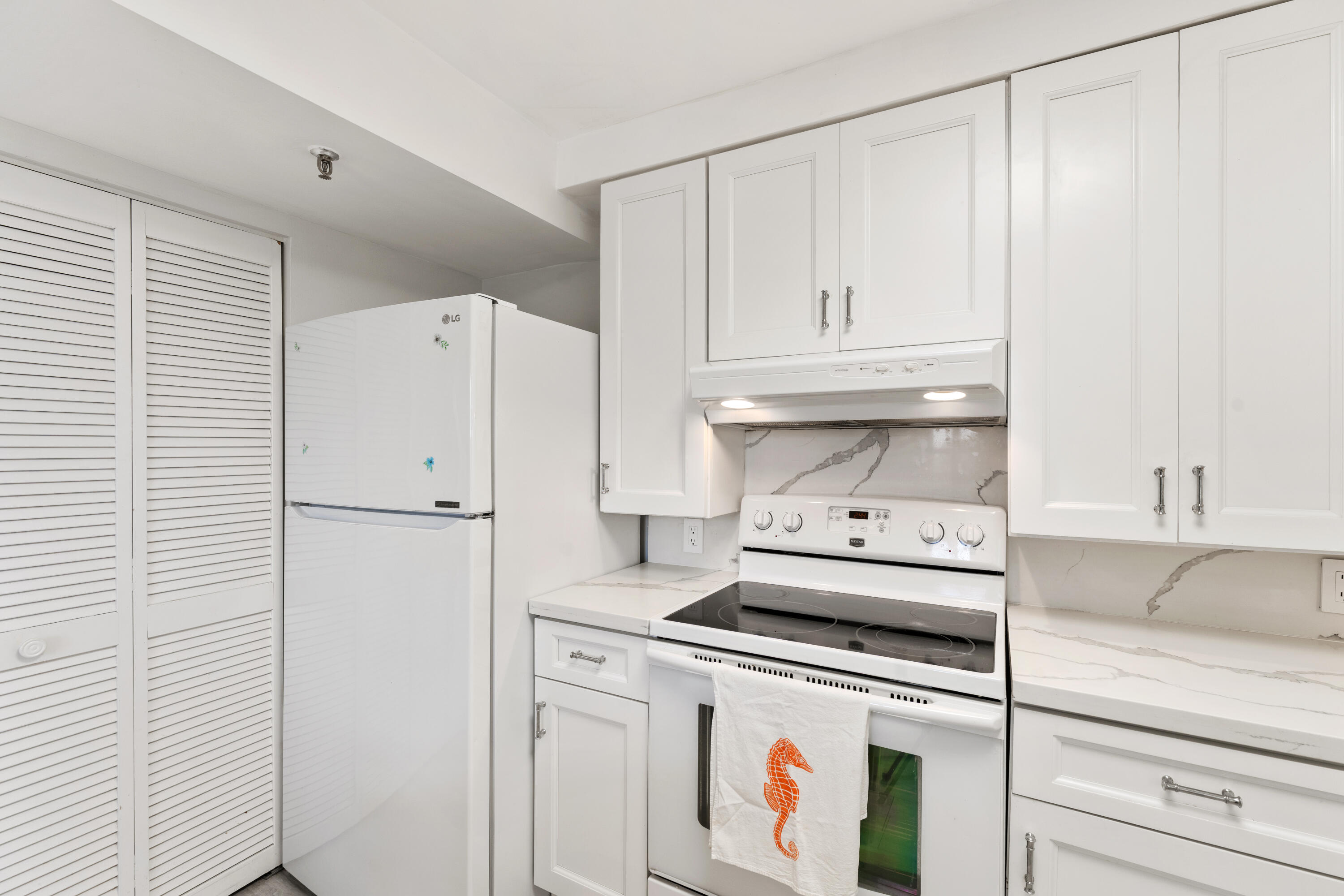 19800 Sandpointe Bay Drive 407