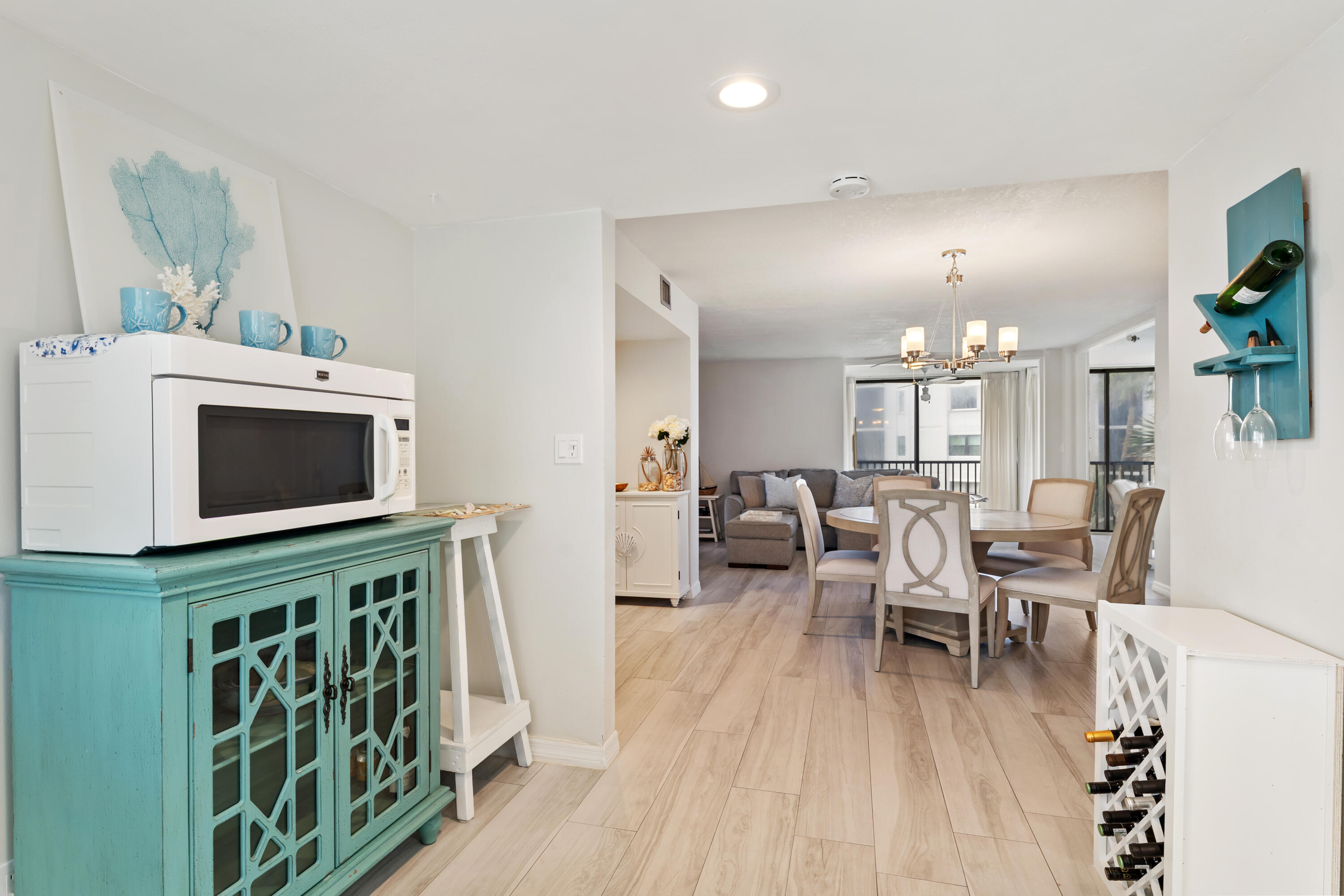 19800 Sandpointe Bay Drive 407
