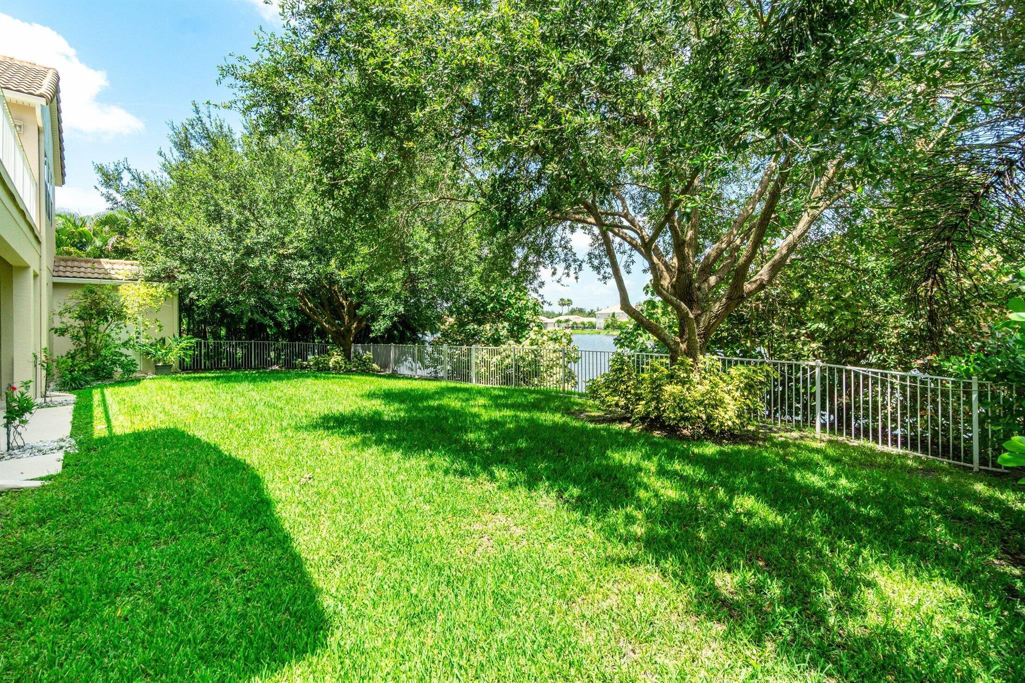 2189 SW Panther Trace