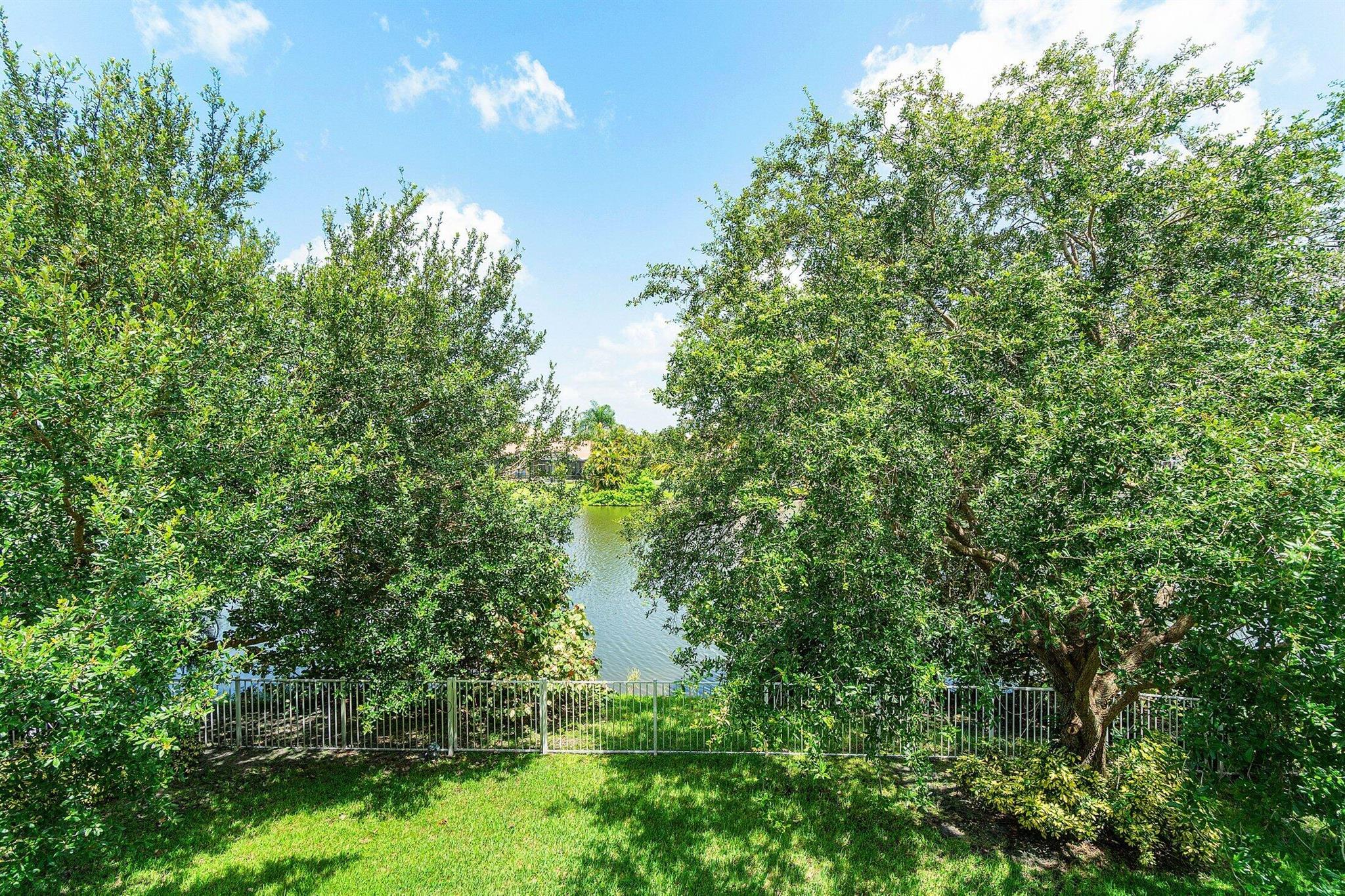 2189 SW Panther Trace