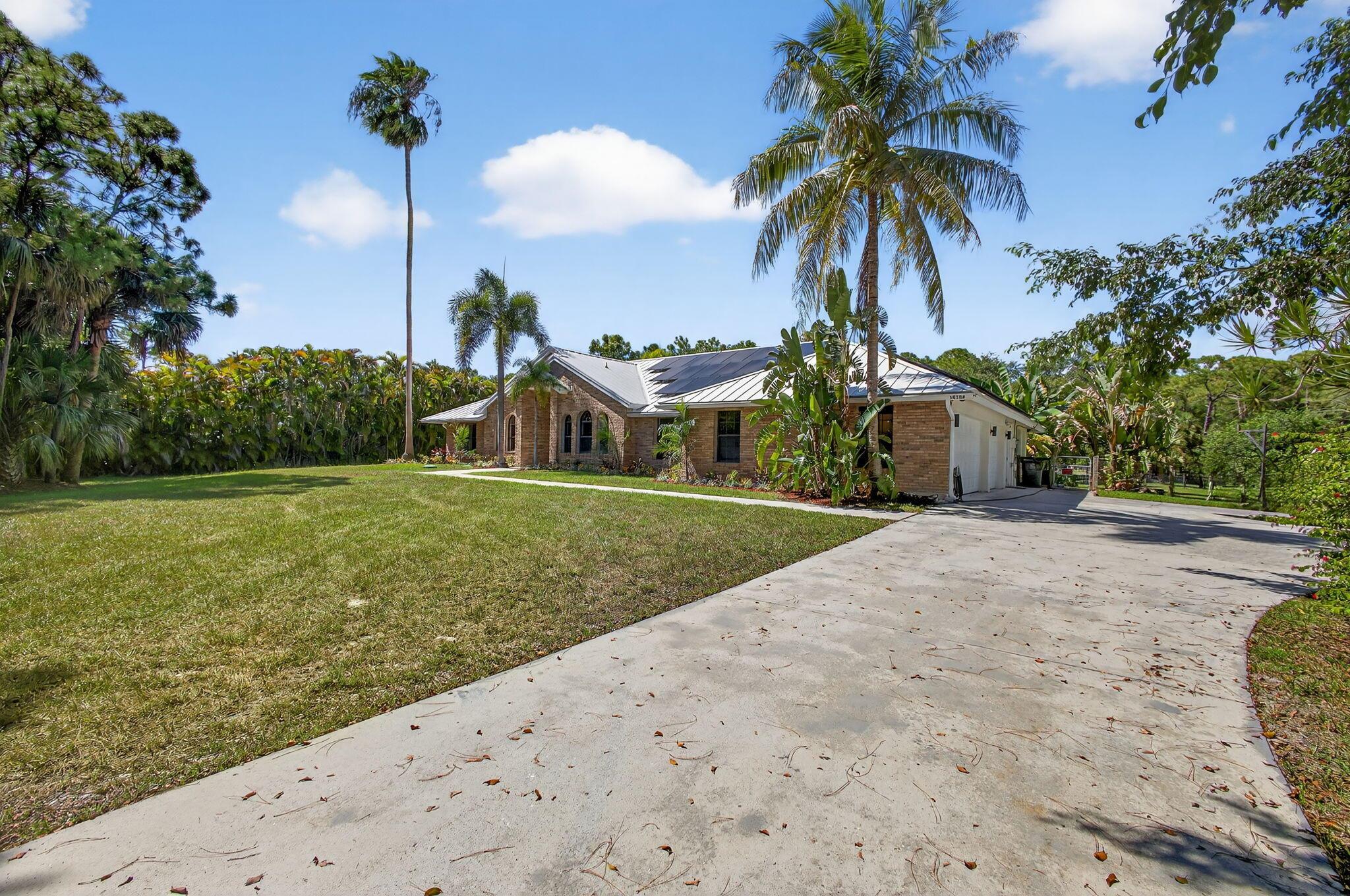 10139 157th Street N