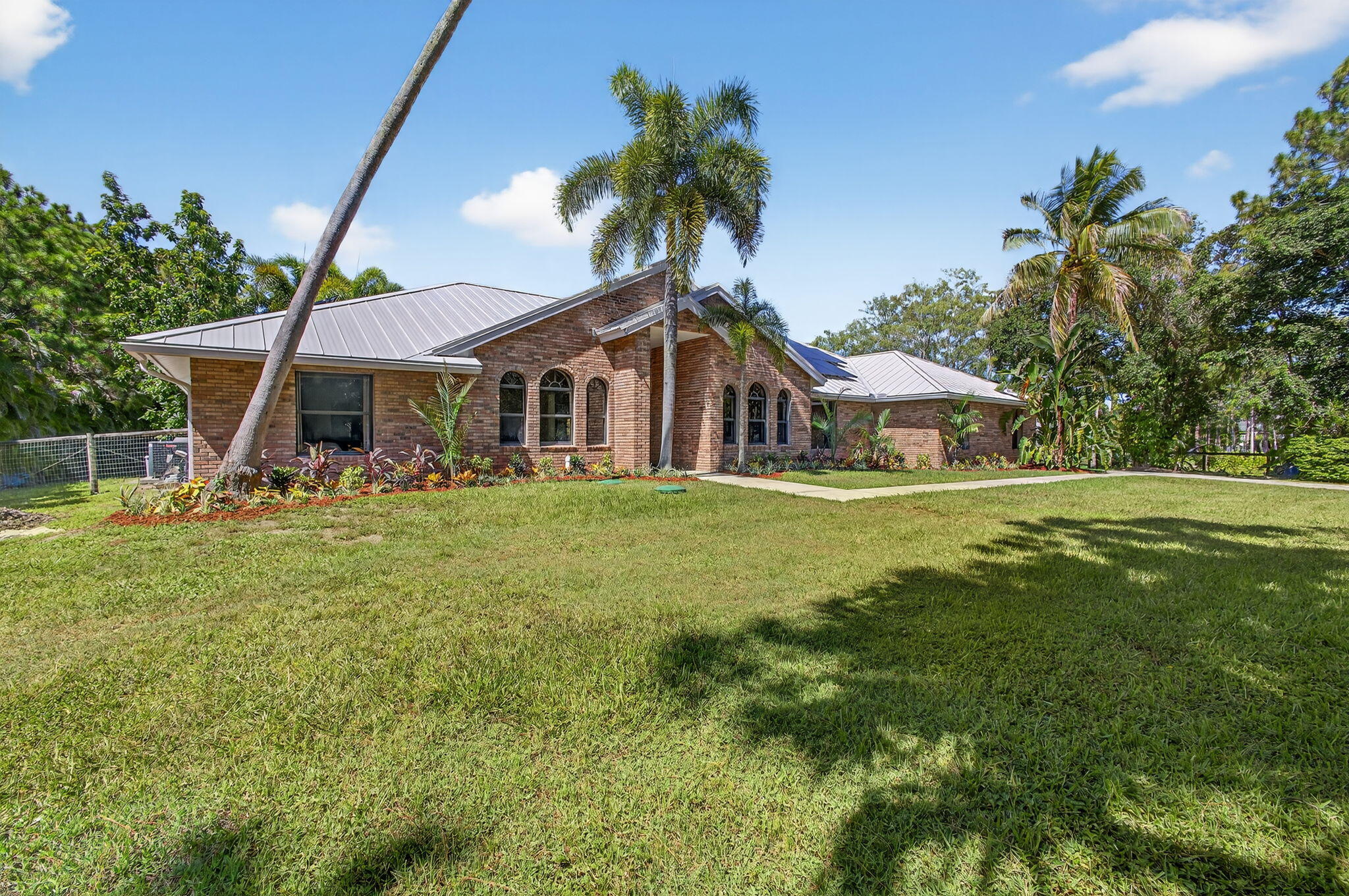 10139 157th Street N