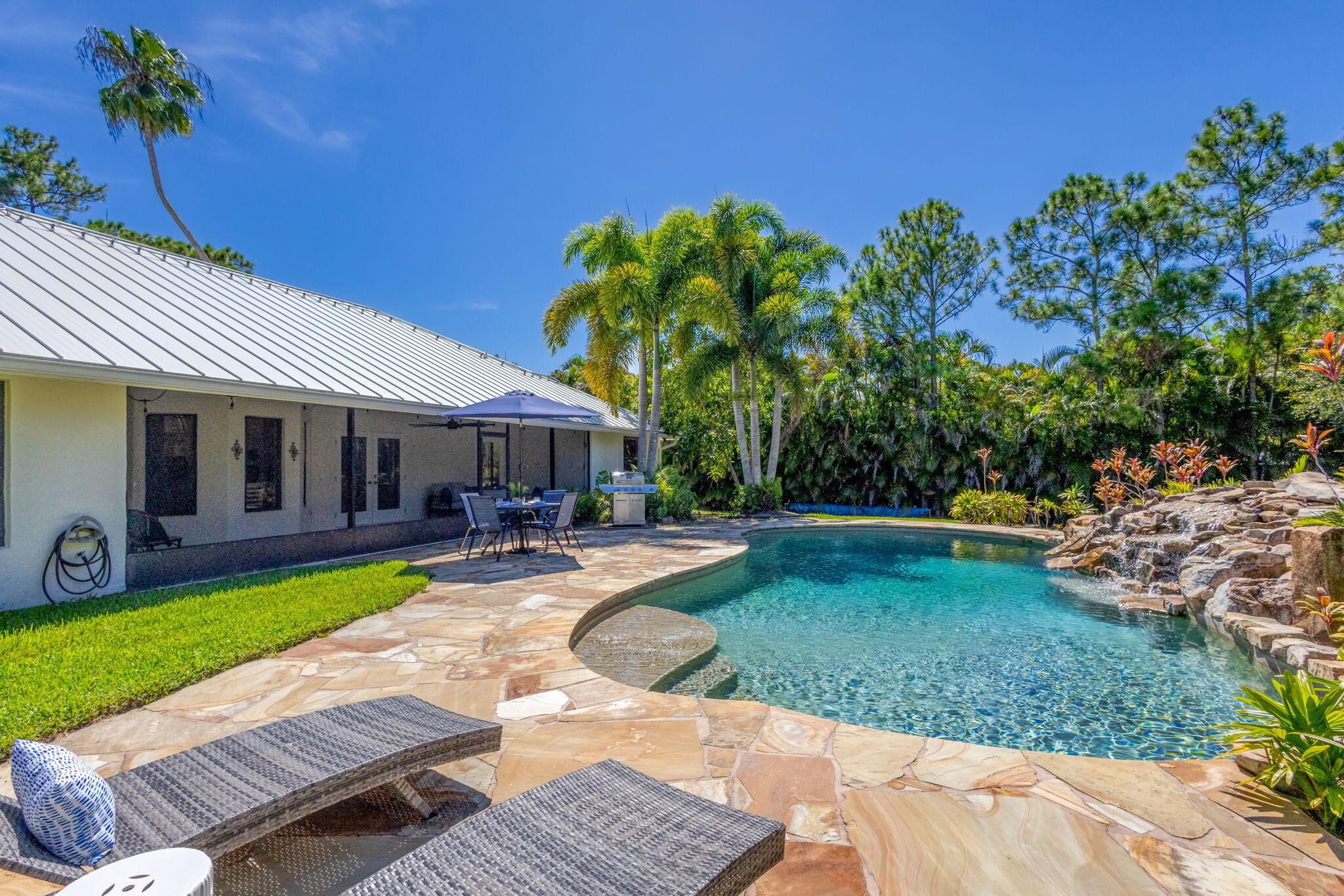 10139 157th Street N