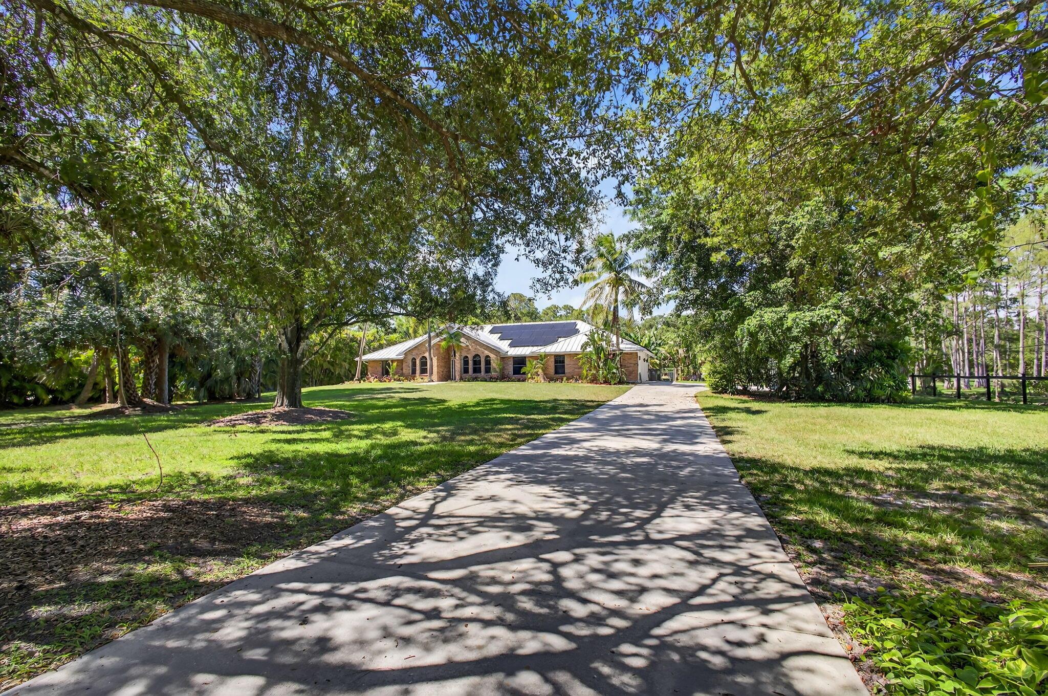 10139 157th Street N