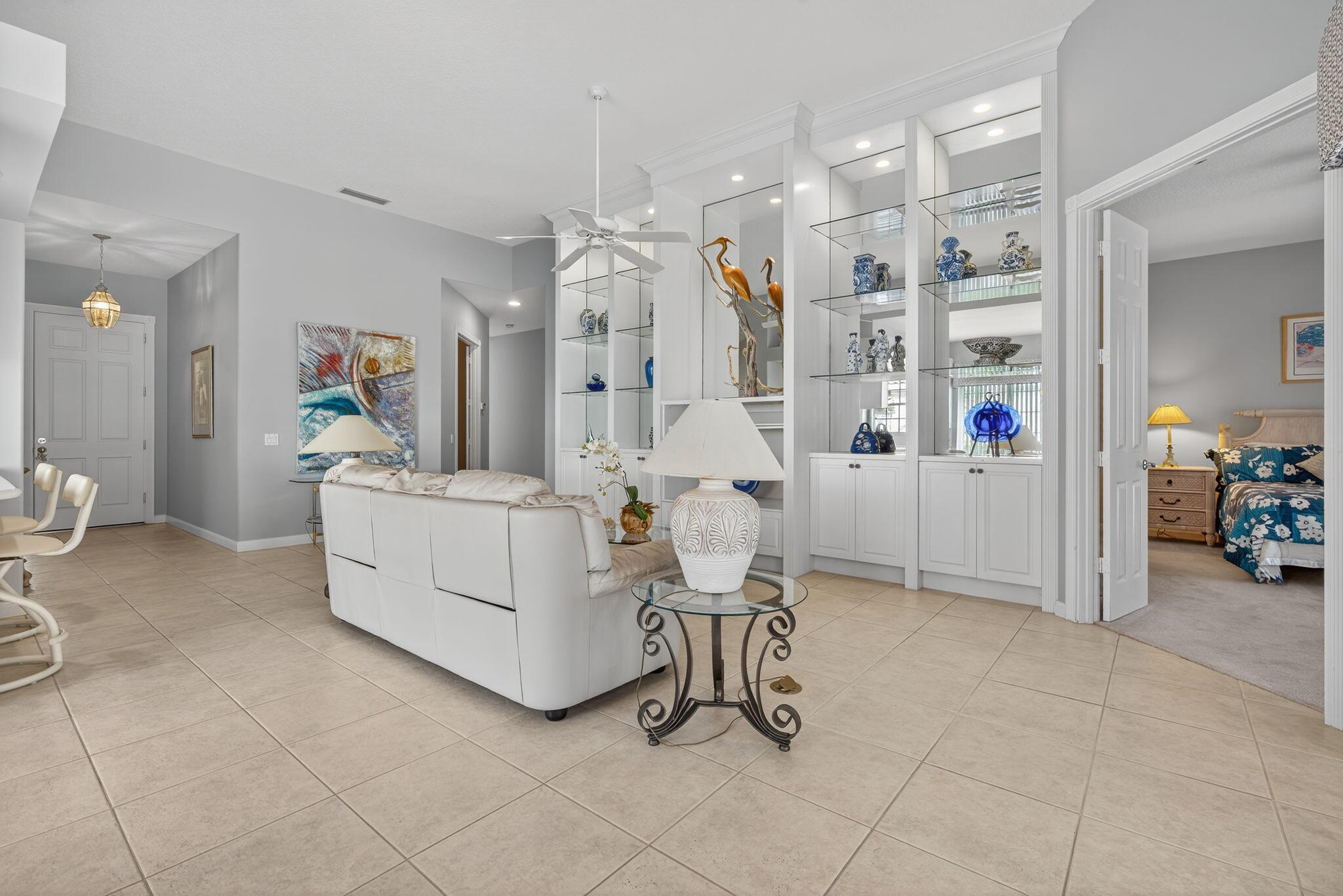 7880 SE Paurotis Lane