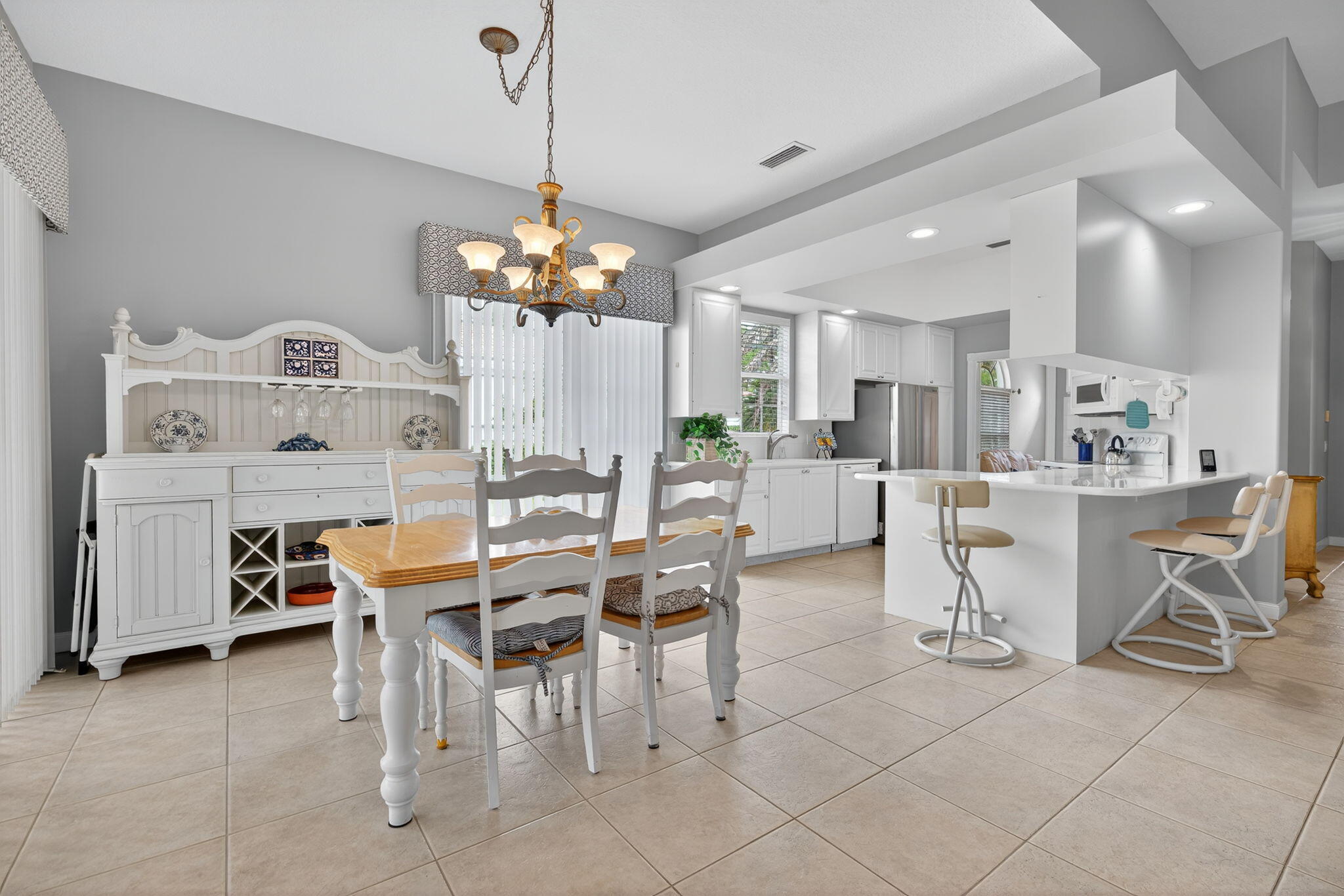 7880 SE Paurotis Lane